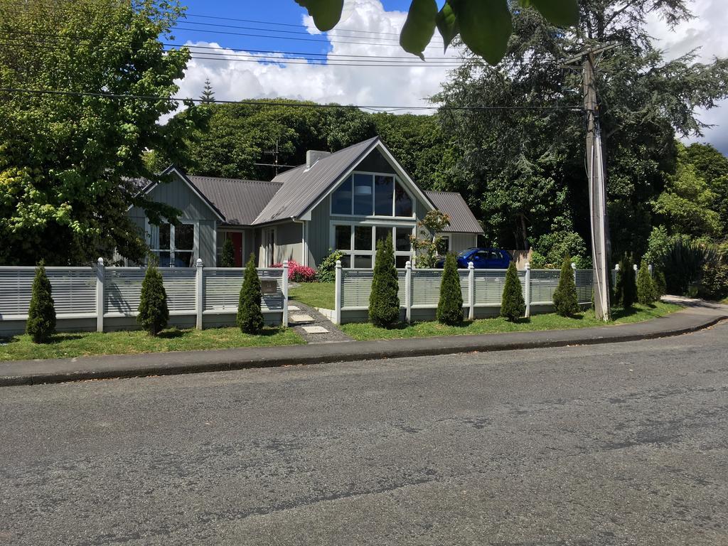 Sunny Glen Cottage Waikanae Exteriör bild