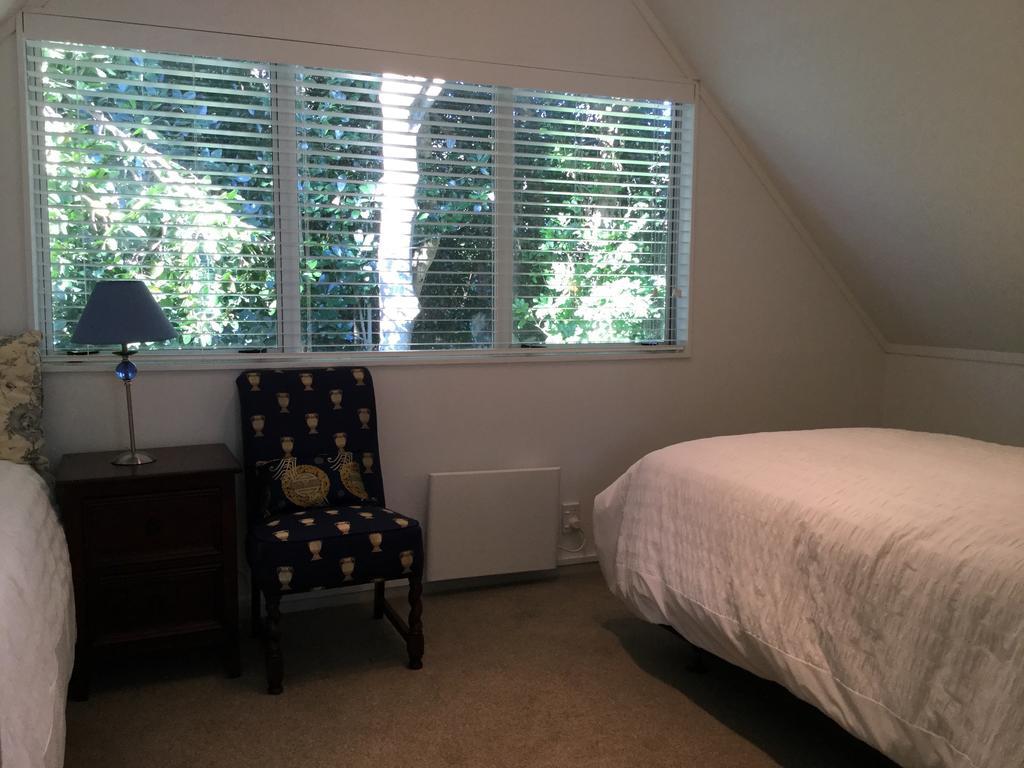Sunny Glen Cottage Waikanae Exteriör bild